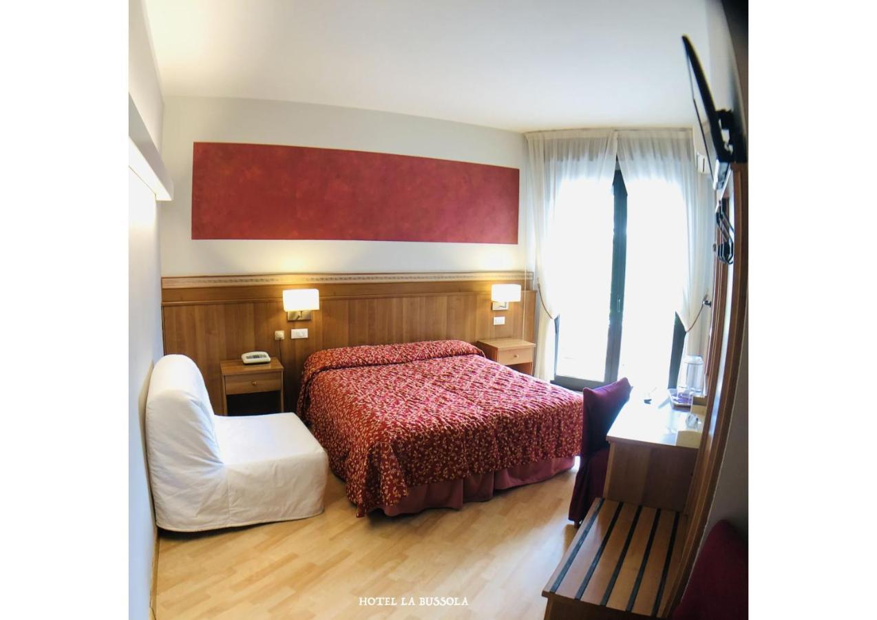 Hotel La Bussola Padenghe sul Garda Buitenkant foto