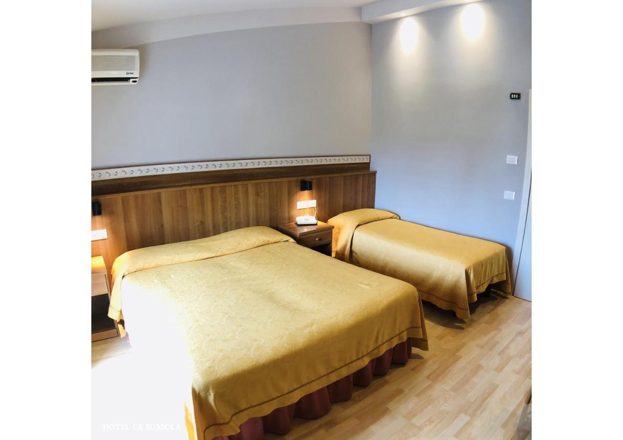 Hotel La Bussola Padenghe sul Garda Buitenkant foto