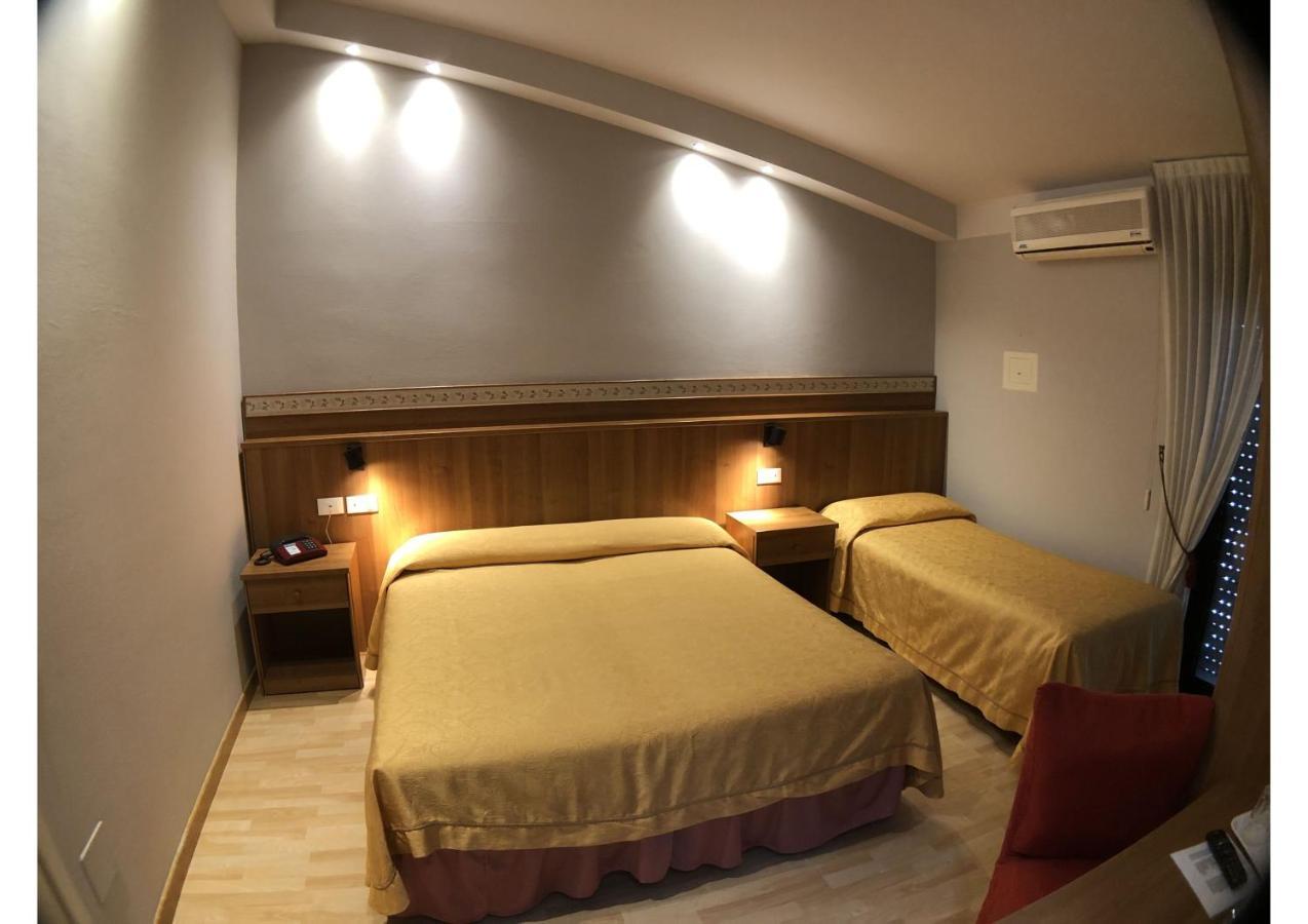 Hotel La Bussola Padenghe sul Garda Buitenkant foto