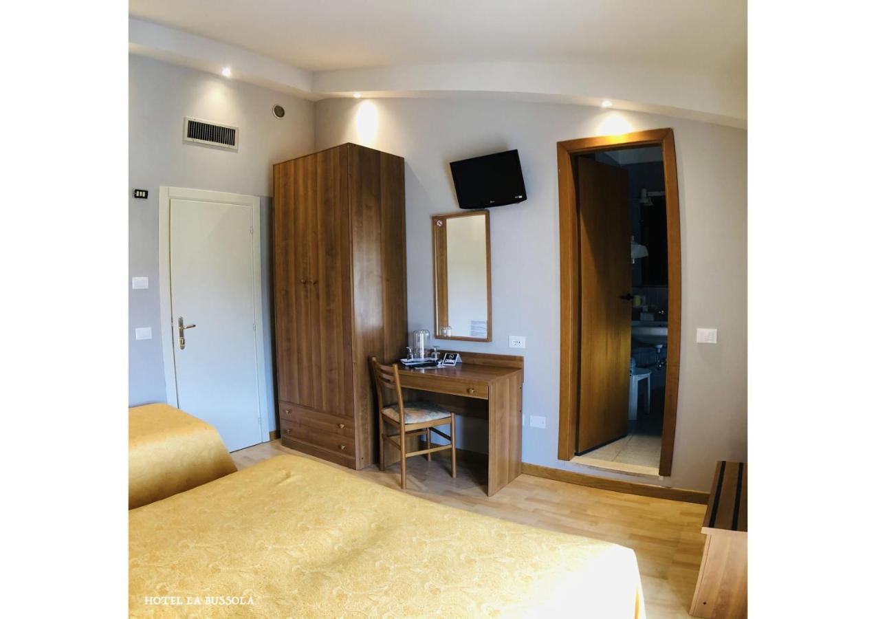 Hotel La Bussola Padenghe sul Garda Buitenkant foto