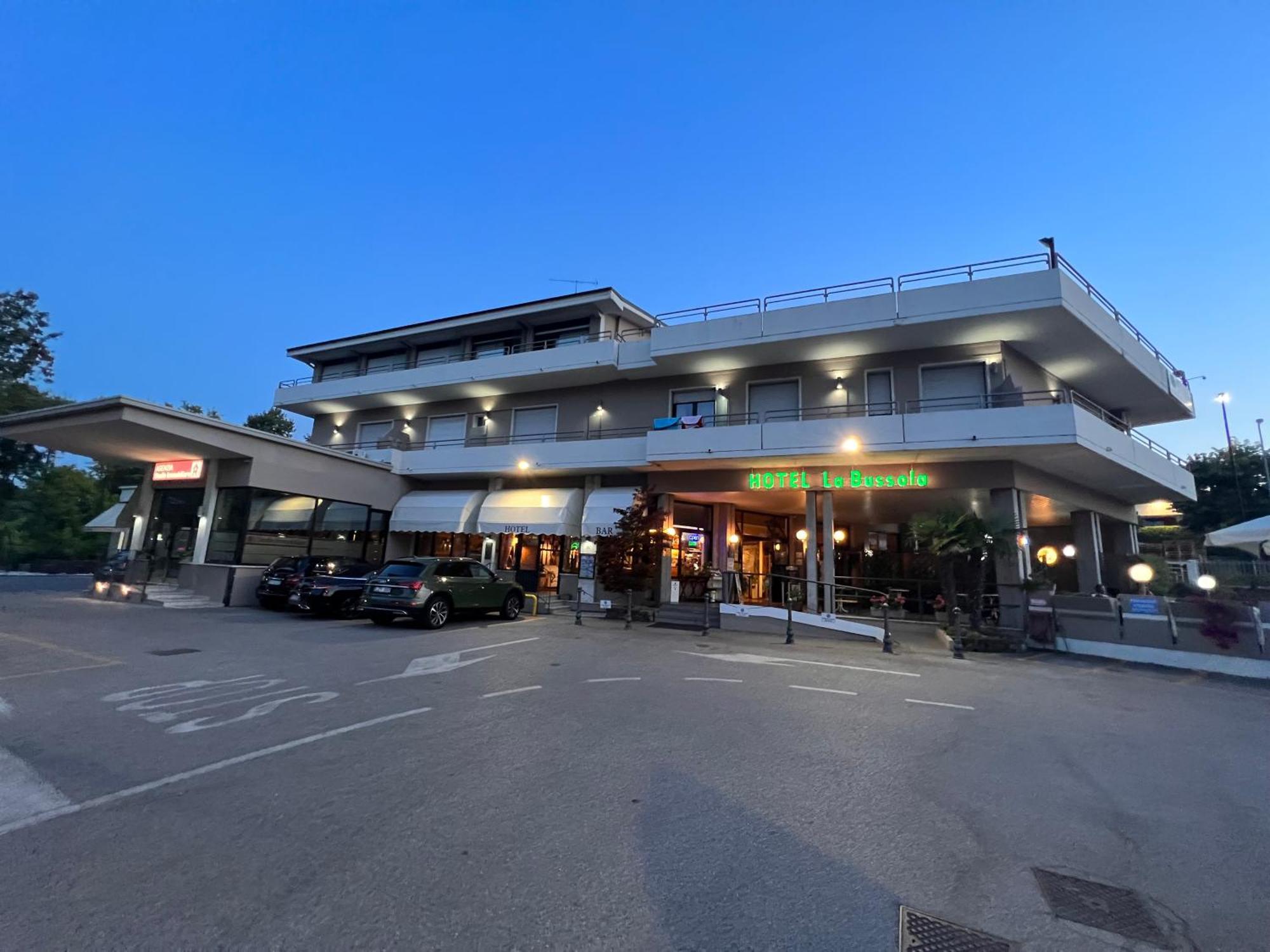 Hotel La Bussola Padenghe sul Garda Buitenkant foto