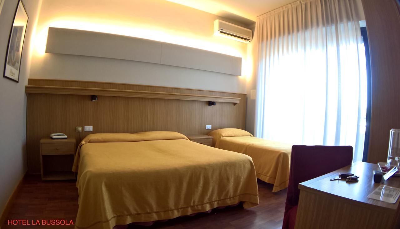 Hotel La Bussola Padenghe sul Garda Buitenkant foto