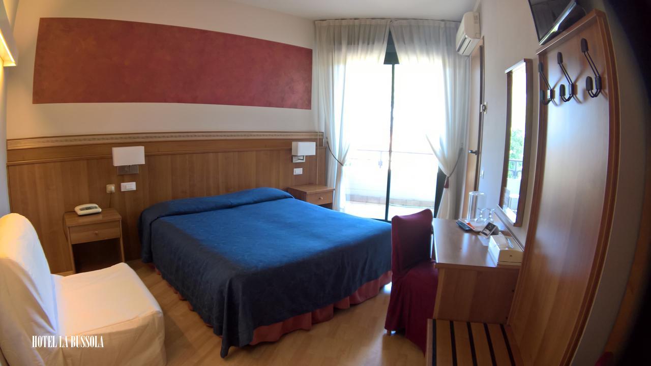Hotel La Bussola Padenghe sul Garda Buitenkant foto