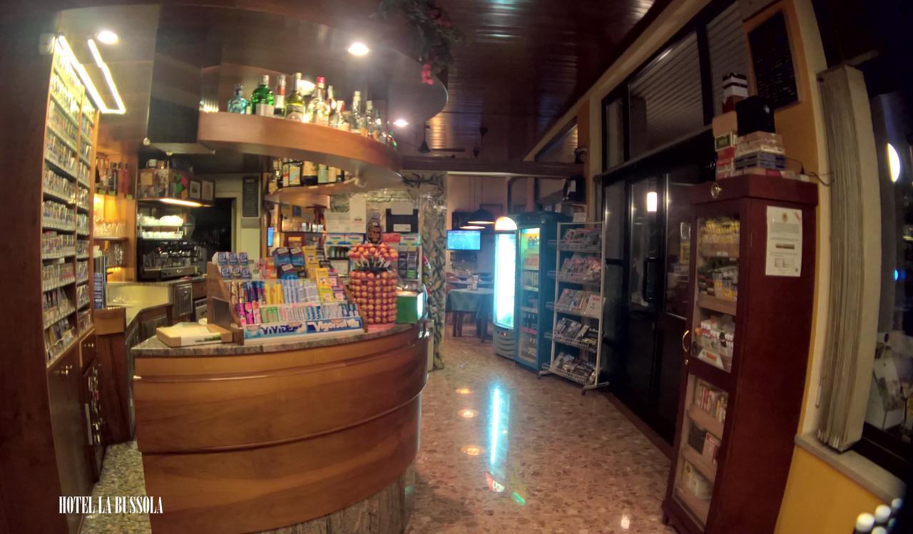 Hotel La Bussola Padenghe sul Garda Buitenkant foto
