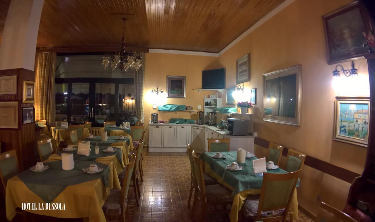 Hotel La Bussola Padenghe sul Garda Buitenkant foto
