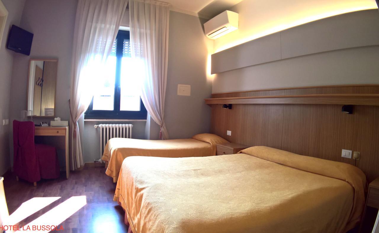 Hotel La Bussola Padenghe sul Garda Buitenkant foto