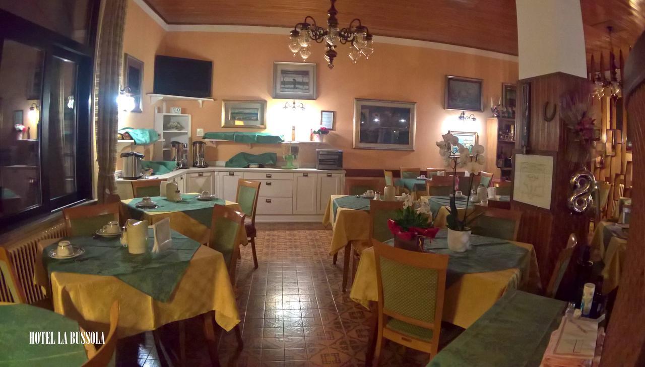 Hotel La Bussola Padenghe sul Garda Buitenkant foto