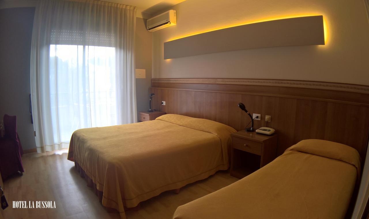Hotel La Bussola Padenghe sul Garda Buitenkant foto