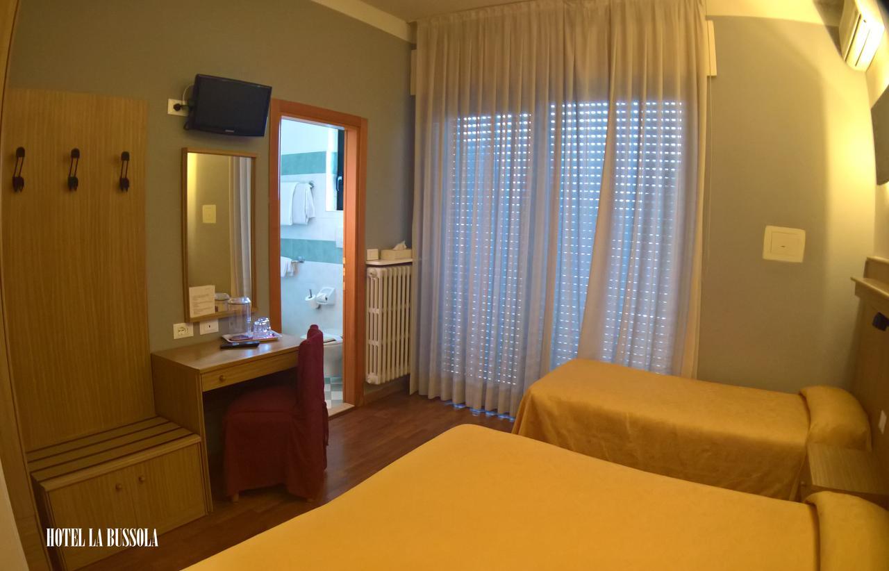 Hotel La Bussola Padenghe sul Garda Buitenkant foto