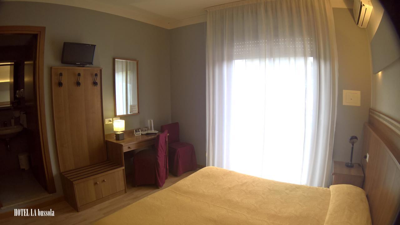 Hotel La Bussola Padenghe sul Garda Buitenkant foto