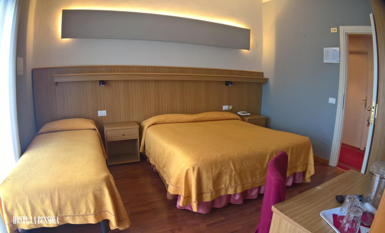 Hotel La Bussola Padenghe sul Garda Buitenkant foto