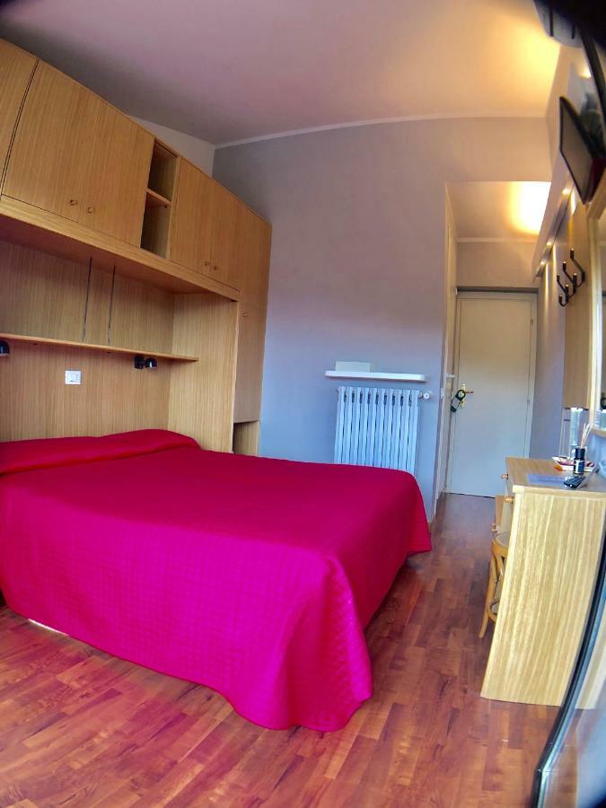 Hotel La Bussola Padenghe sul Garda Buitenkant foto